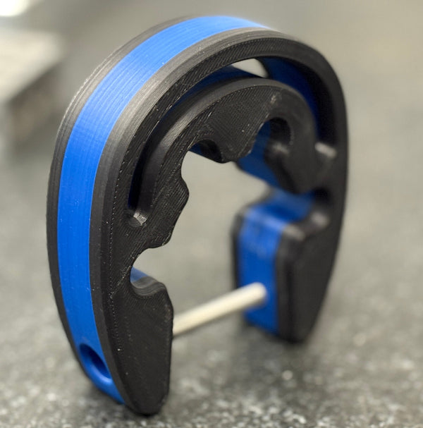 LOWRANCE GHOST , TRANSDUCER CABLE CLIP FOR UPPER STSTIONARY SHAFT